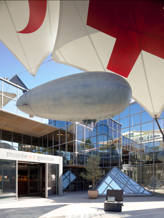 4.5-m-RC-Blimp-with-Face-recognition-technology-for-Red-Cross-Museum
